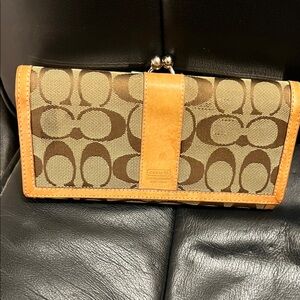 Coach Signature Kisslock Brown and Tan Wallet